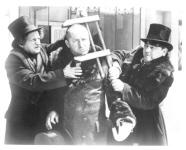 THE THREE STOOGES - 376H - head clamp