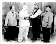 THE THREE STOOGES - 376J - WITH CONDUCTOR